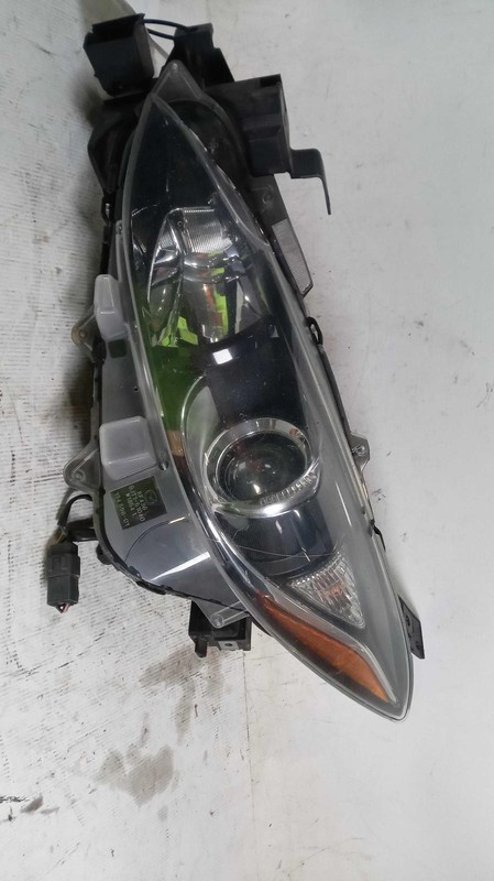 2015 MAZDA 3 Left Headlight Assembly Black OEM 585838 148K Miles