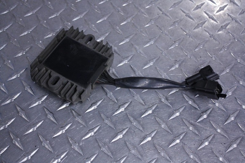 03 SUZUKI SV 1000 VOLTAGE REGULATOR RECTIFIER SV1000