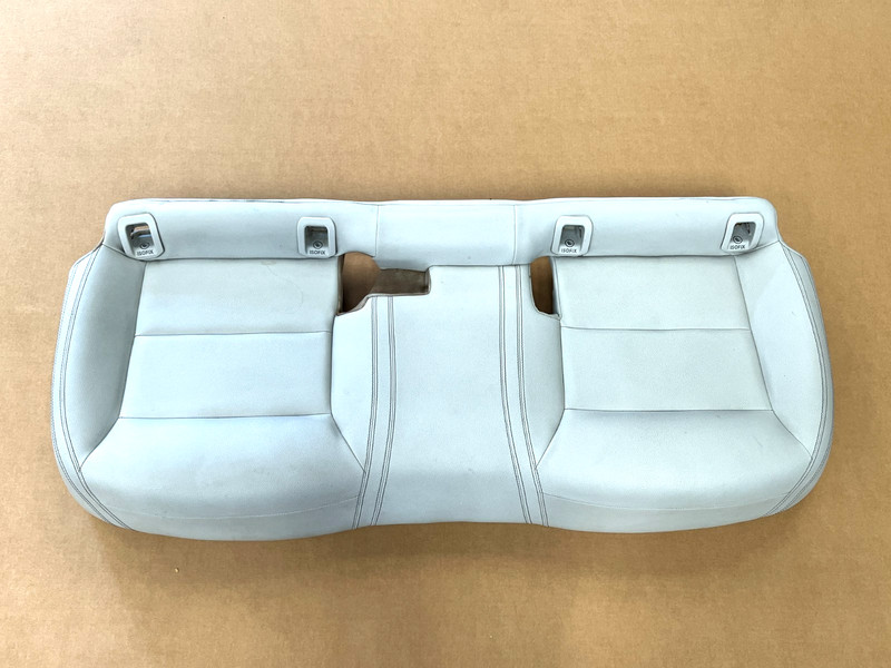 ⭐14-19 MERCEDES-BENZ CLA250 REAR SECOND 2ND ROW LOWER SEAT CUSHION OEM LOT2745