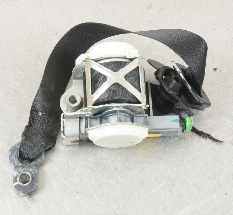 2012 MERCEDES C250 COUPE FRONT LEFT SEAT BELT SAFETY BELT OEM 12 13 14 15