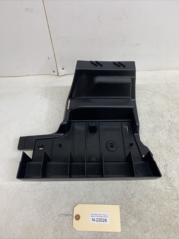 ⚡️17-22 Tesla Model 3 Rear Left Trunk Floor Bracket 1470967-00-B 22028 U16