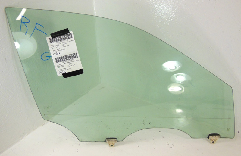 2003-2006 Infiniti G35 4 Door Sdn Front Door Window Glass Passenger Right RH OEM