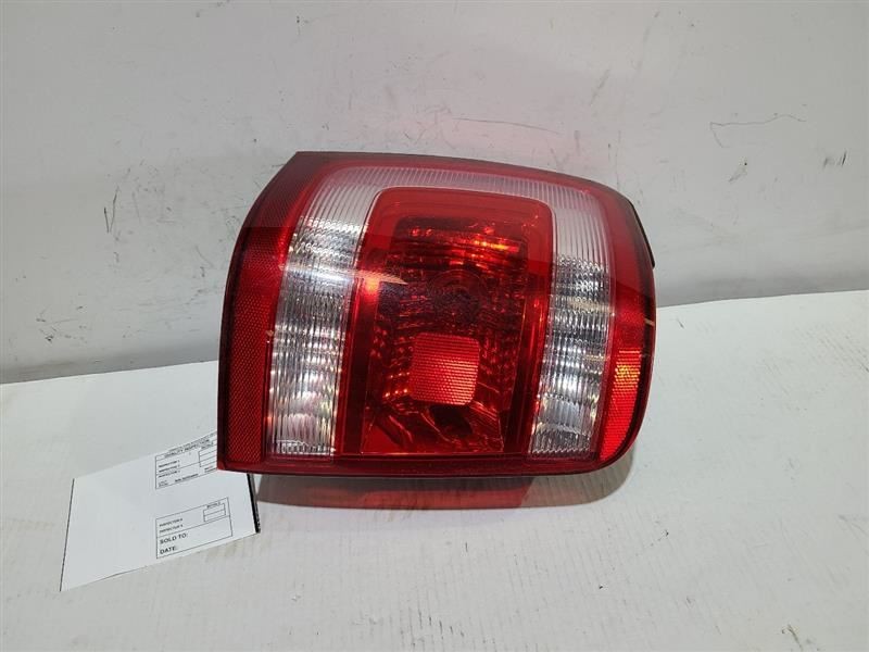 08 09 10 11 12 FORD ESCAPE L. TAIL LIGHT 371582