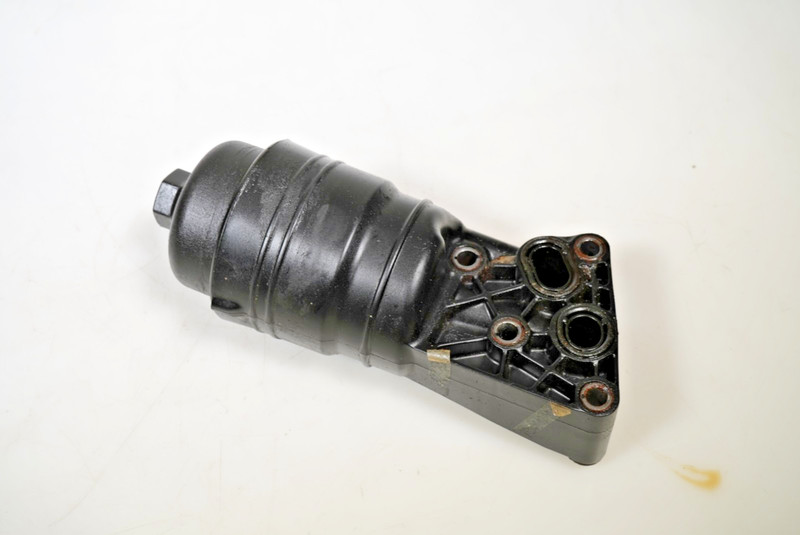 OEM ENGINE OIL FILTER HOUSING FOR 2010-2016 HYUNDAI GENESIS KIA K900 26300-3C701