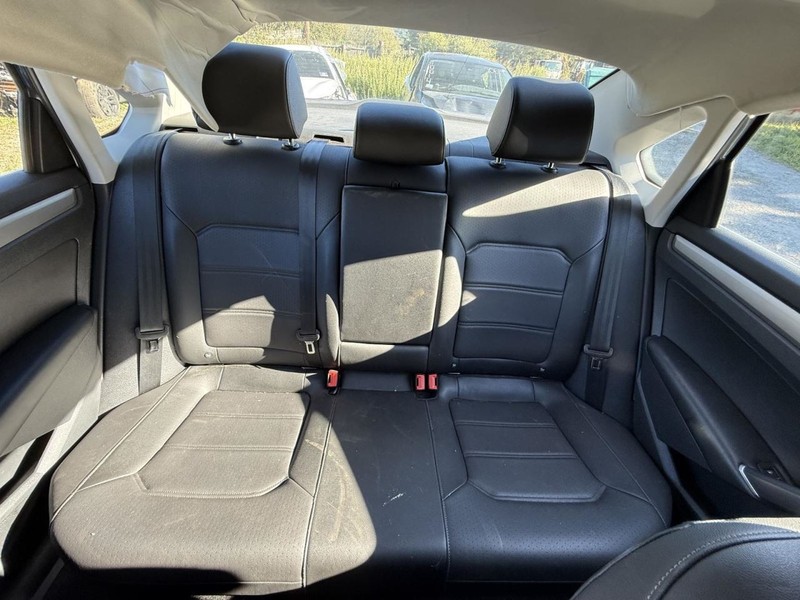 2020-2022 Volkswagen Passat Rear 2ND Raw Seat Leatherette Black