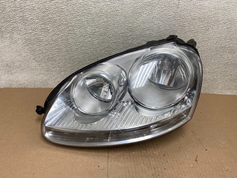 2005 to 2010 Volkswagen Jetta Left Driver LH Side Headlight Halogen AB5021 DW