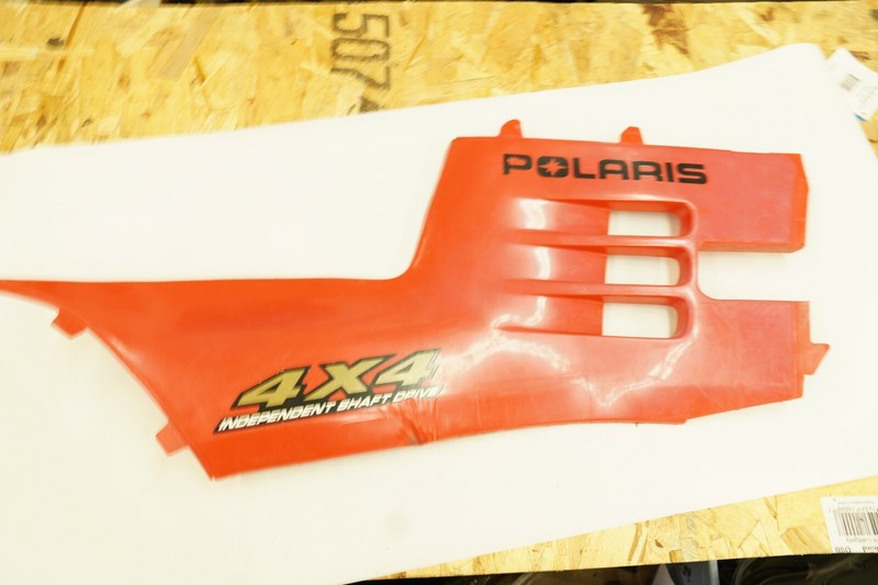 POLARIS ATV SPORTSMAN 335 RH SIDE PANEL 2620085-136