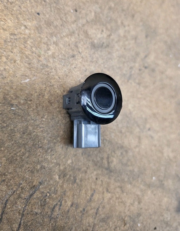 2013 2014 2015 INFINITI JX35 QX60 Rear BUMPER PARKING SENSOR W/BRACKET OEM