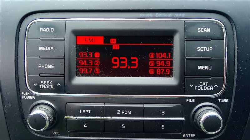 2014-2016 Kia Forte Sdn Radio Stereo 2 DIN Disc CD Player ID 96170A7170WK Oem