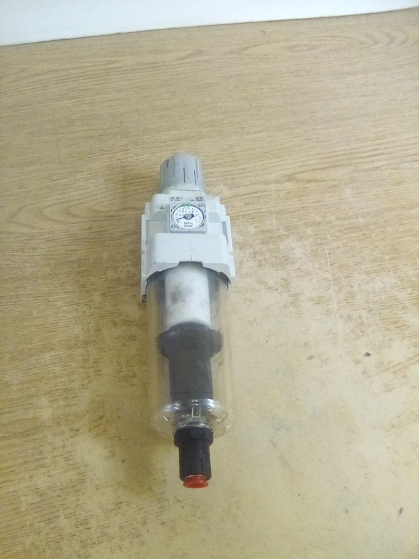 SMC AW40-04DE-B Pneumatic Filter