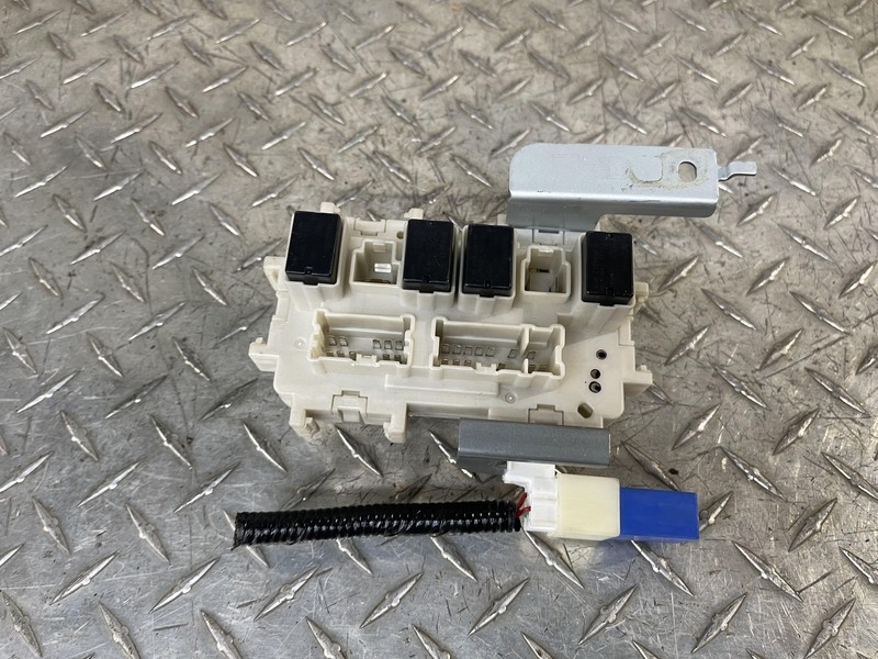 2009-2014 Nissan 3.5l Cabin Fuse Relay Junction Box OE 1tj1a Fits NISSAN MURANO