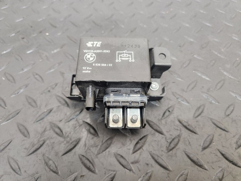 20-25 BMW X3 Cooling Fan Relay OEM 683650402
