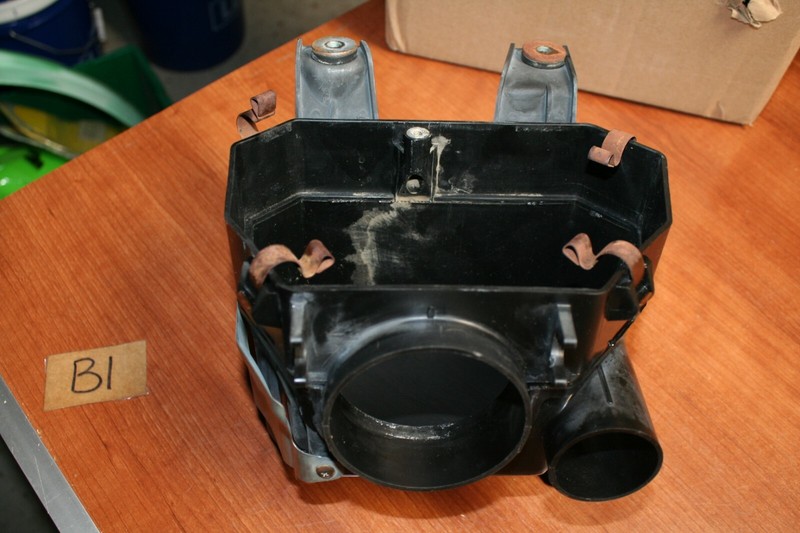 1986 Honda ATC 250ES Big Red Air Cleaner Box Housing Airbox OEM 86 C