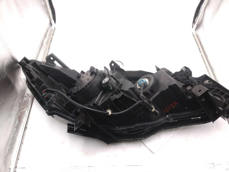 2020 Honda Pilot Left Headlight Assembly Black 251657 Used Rock Chips/Scratches