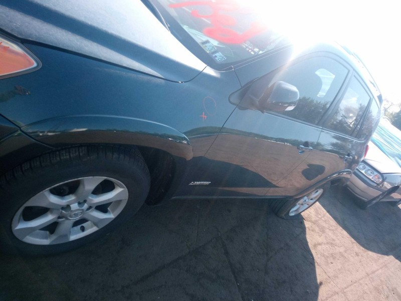 2011 Toyota RAV4 Left Door Mirror Green OEM 274372 102K Miles