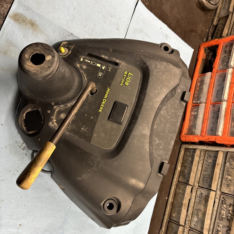 John Deere L108A 42” Riding Lawn Mower Dash Control Panel belt engagement Lever