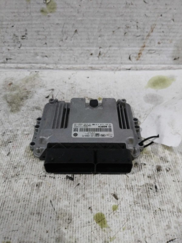 2017 Jaguar XE Engine Control Module ECM C2D40009 2.0L Black 69K Miles OEM