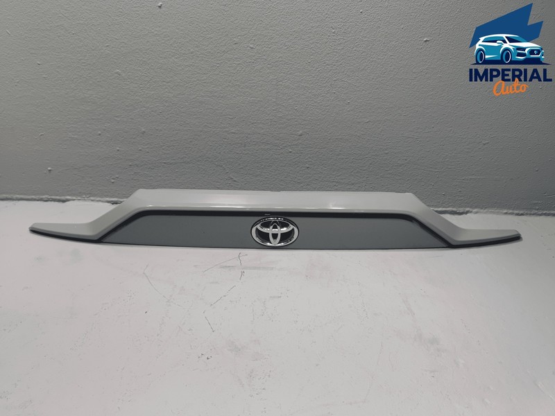 TOYOTA RAV4 TAILGATE LIFTGATE BACK DOOR MOLDING COVER PANEL 6X3 OEM 2019-2020