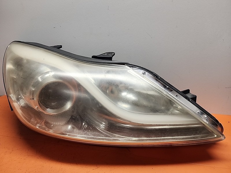 12-14 GENESIS 3.8 SEDAN PASSENGER RIGHT HEAD LIGHT 921903M100 LED Halogen OEM
