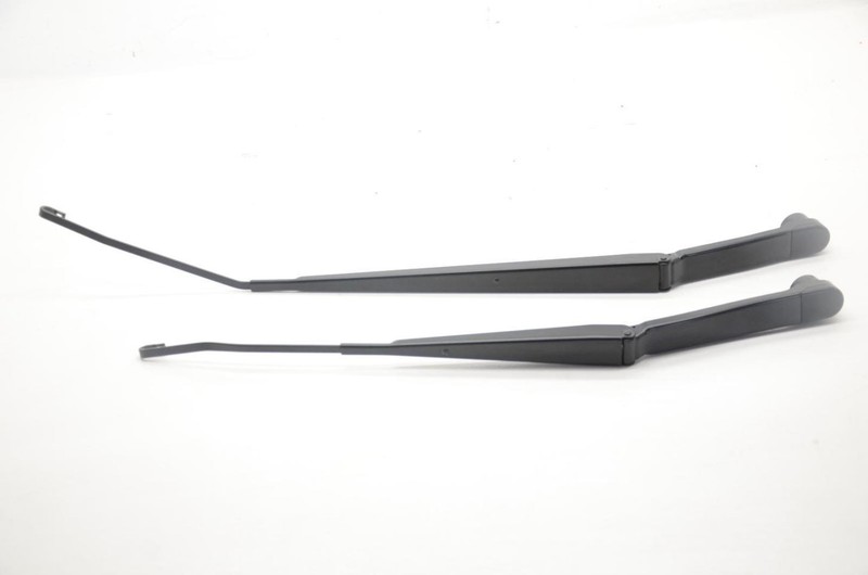 18-21 Subaru WRX Pair of Windshield Wiper Arms