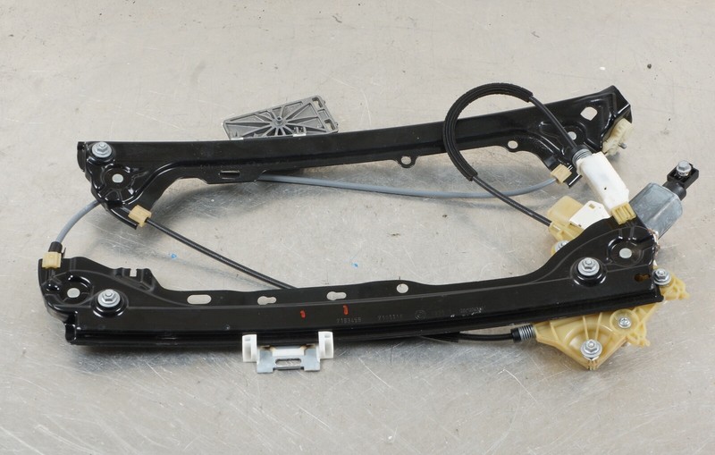 09-13 BMW E92 328I 335ICOUPE FRONT RIGHT WINDOW REGULATOR MOTOR OEM 7191118