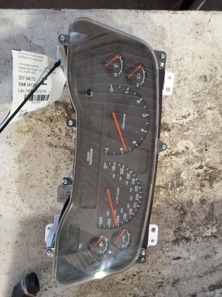 Speedometer Cluster 6 Gauges MPH Tachometer Fuel Amp Fits 03 DAKOTA 3323091