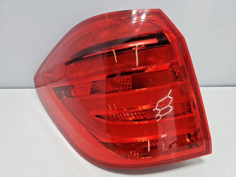 ✅ 13-16 OEM Mercedes X166 GL63 AMG Left Driver Side Outer Tail Light Lamp