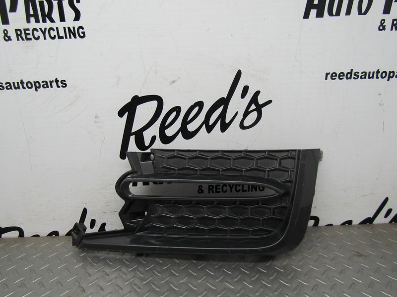 OEM 2020 2021 2022 Toyota Corolla SE XSE Front Right DRL Fog Cover 81481-02A30