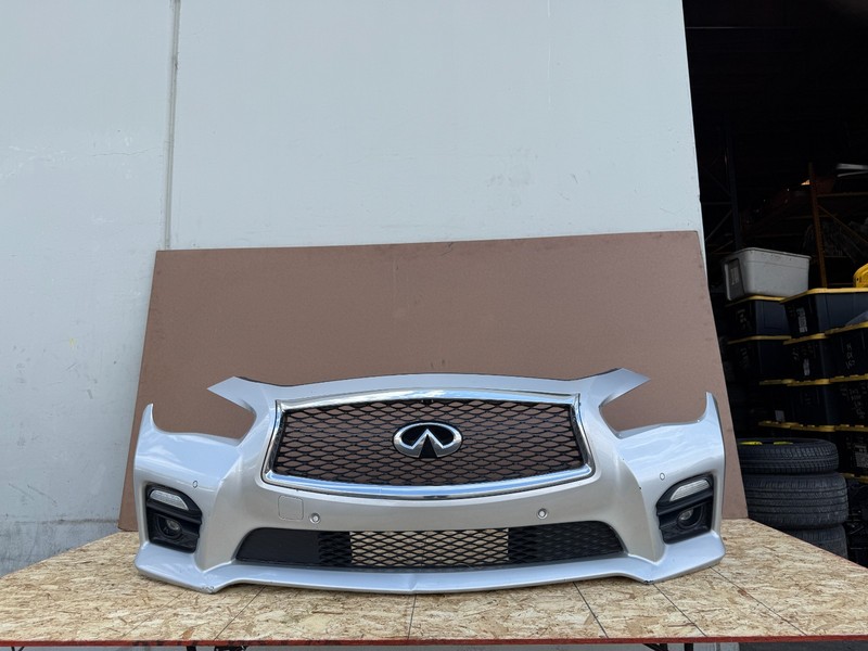 INFINITI Q50 2014-2017 OEM FRONT BUMPER COVER W/ GRILLS ASSEMBLY (SILVER)