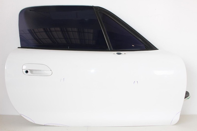 01-05 Mazda Mx-5 Miata NB 1.8L White Passenger Right Front Door Assembly
