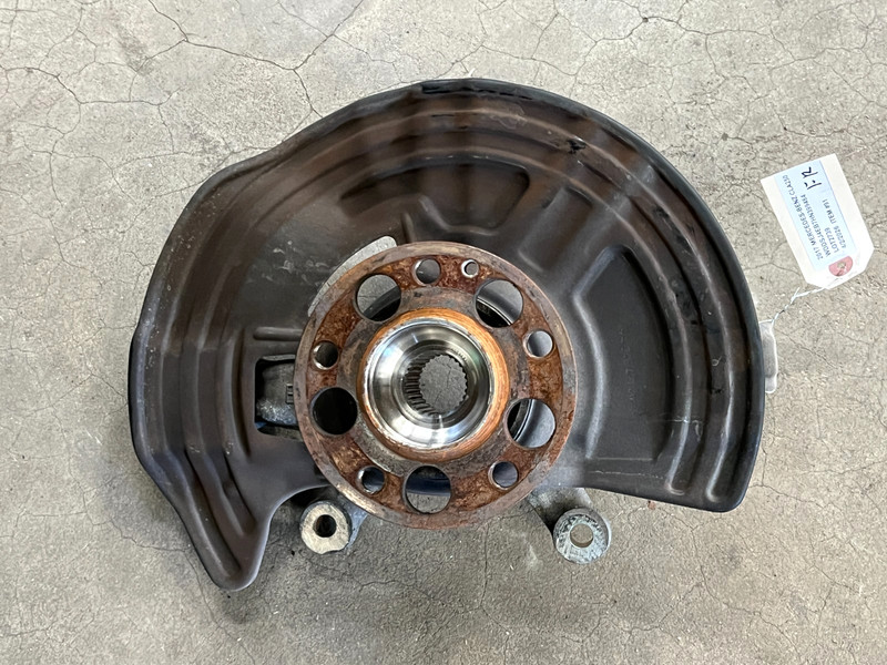 ⭐2014-2019 MERCEDES CLA250 FWD FRONT RIGHT PASS SPINDLE KNUCKLE HUB OEM LOT2739
