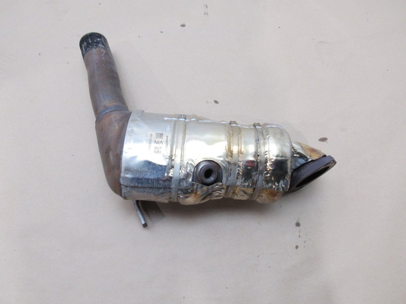 Scrap Metal 2021 Front Right Exhaust Catalytic Converter 19-25 *