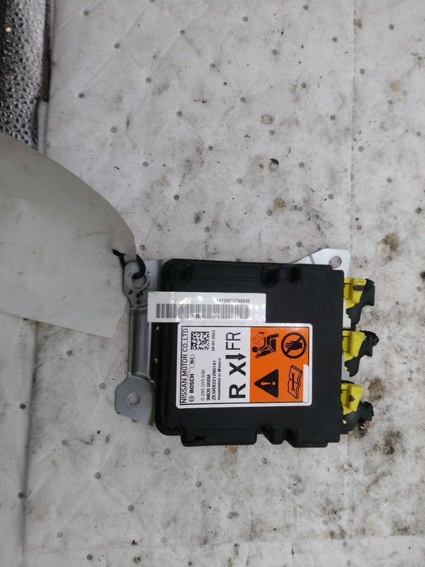 Used Air Bag Module fits: 2022 Nissan Kicks Air Bag center console Grade A