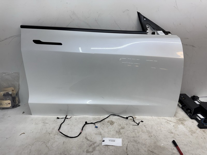 2018 2023 Tesla Model 3 Front Right Exterior Door Shell Panel OEM 52029