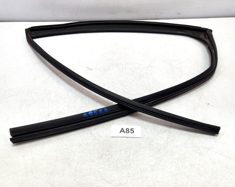 ✅ 2014-2020 OEM Infiniti Q50 Rear Right Passenger Side Door Weatherstrip Seal