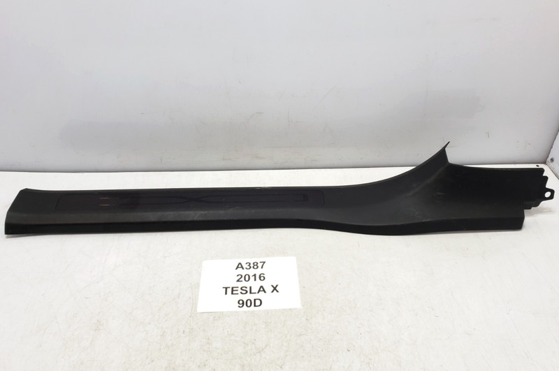 ✅ 16-20 OEM Tesla Model X Front Right Passenger Side Lower Sill Scuff Plate