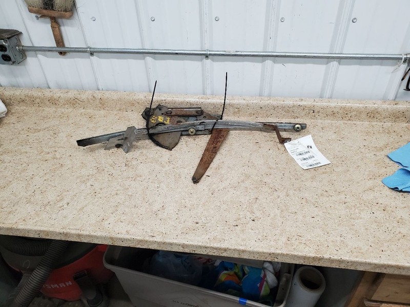 Passenger Front Window Regulator Manual 2 Door Fits 71-76 BUICK 307324