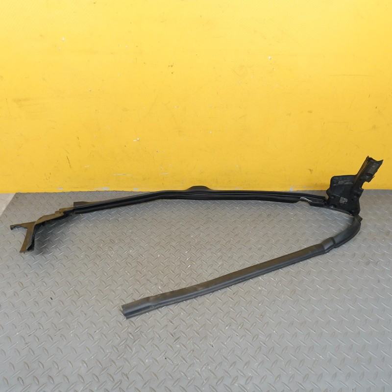 2016-2020 TESLA MODEL X FRONT LEFT SIDE DOOR UPPER WEATHERSTRIP SEAL 152180000A