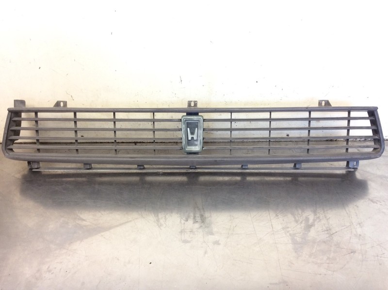 80 81 1980 1981 Civic Front Grille Mesh Assembly With Emblem Used OEM