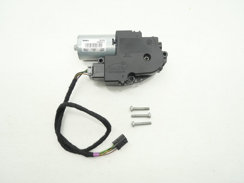 Used Front Row Sun Roof Motor Assembly 2007-2013 Mercedes Benz S550 OEM
