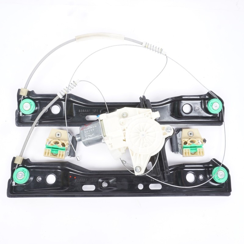 Mercedes X156 GLA45 GLA250 window motor and regulator, right front 2469065200