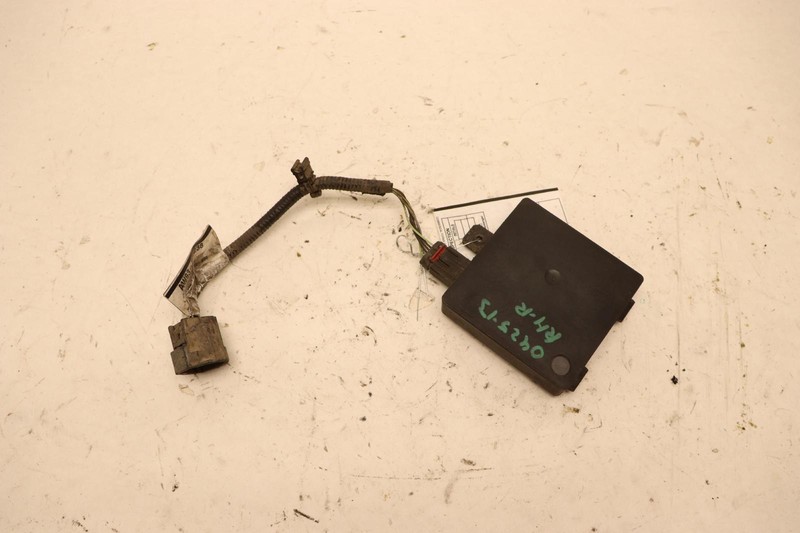 2010-2015 JAGUAR XJ REAR BLIND SPOT RADAR DETECTION MODULE SENSOR OEM