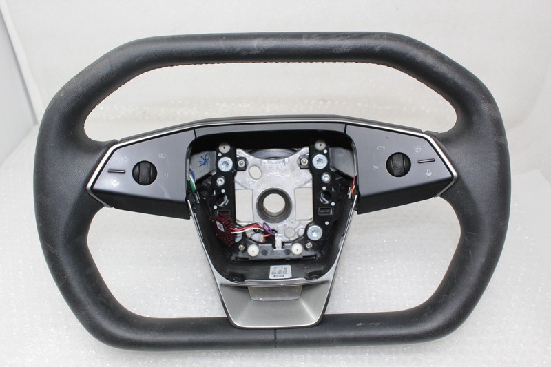 OEM TESLA EVEREST Cybertruck Cyberbeast Steering Wheel Square 1692551-00-D