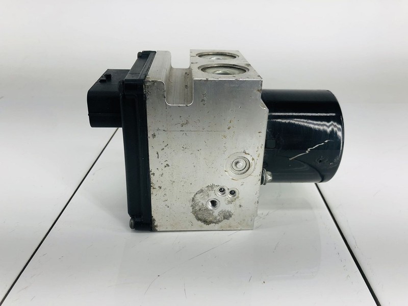 14-16 CHEVROLET IMPALA LIMITED FWD ANTI BRAKE LOCK SYSTEM ABS HYDRAULIC PUMP OEM