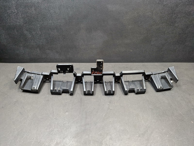 Rear Bumper Center Bracket 2018 Ford Escape CJ54-17B861-AJW 2013 2014 2015-2019