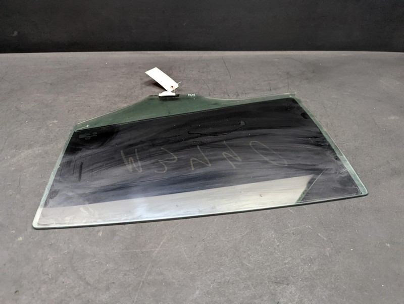 Rear Left Door Window Glass 2016 Mazda 3 BJS7-73-510 2014 2015 2017 2018 X