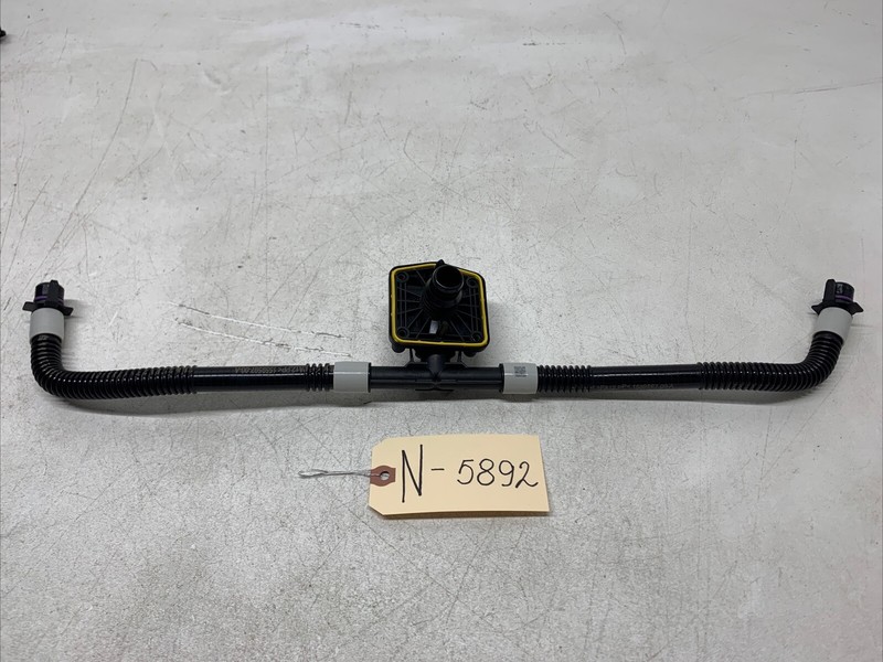 17-23 Tesla M3 High Voltage HV Battery Cooling Hose W/Connector Adapter 5892 B91