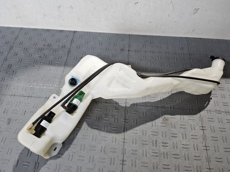 Wash Reservoir Fits 18-22 EQUINOX 3444016