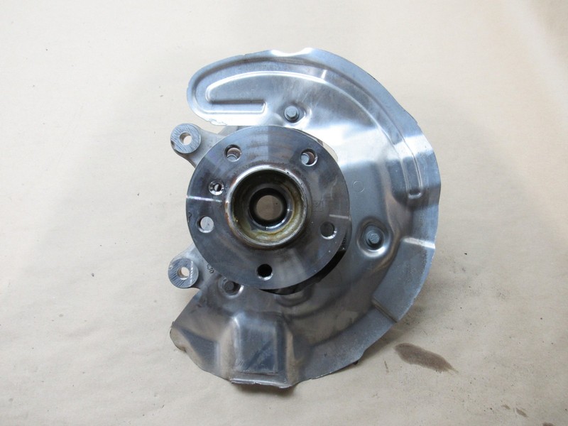 Mini Cooper Countryman S 2024 Front Left Driver Spindle Knuckle Hub 23-25 *