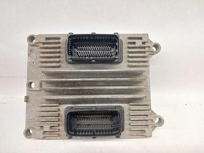 02 SATURN VUE Transmission control module TCM OEM 1 Year Warranty!